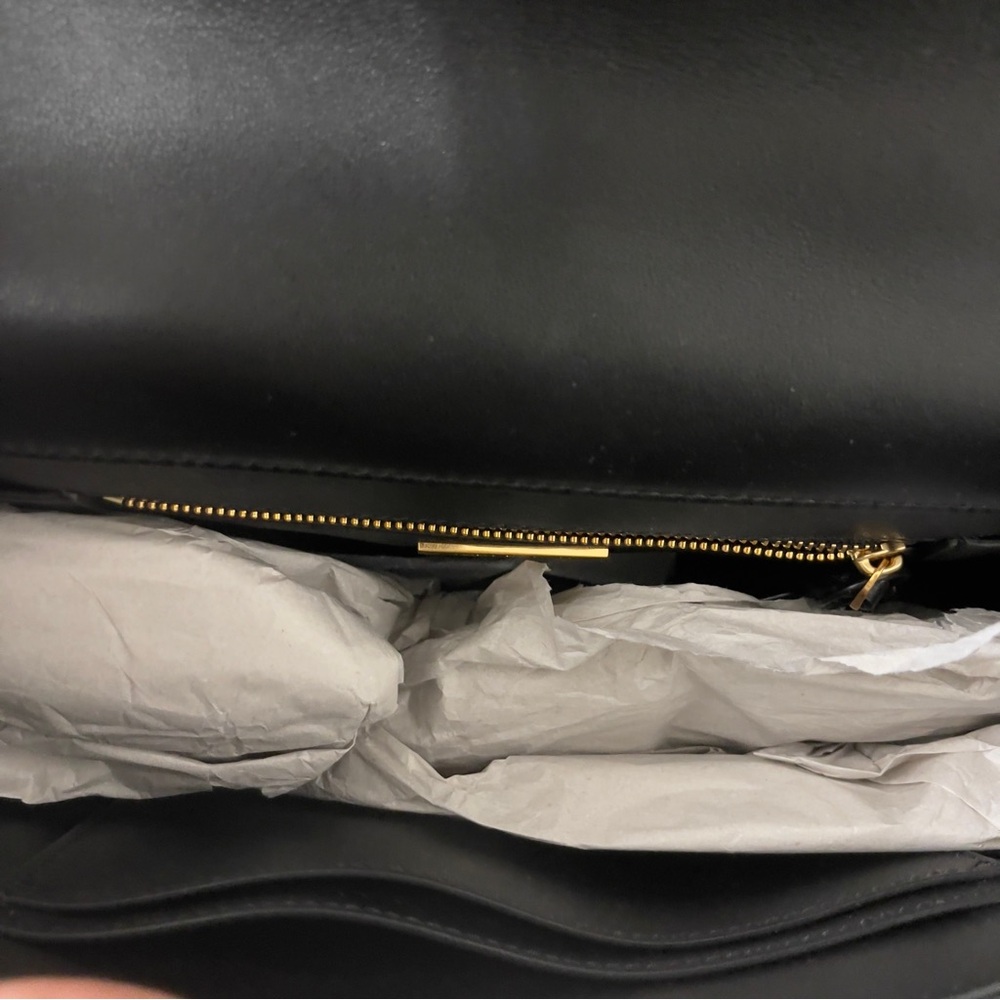 FLEMING CONVERTIBLE SHOULDER BAG - Picture 4 of 11